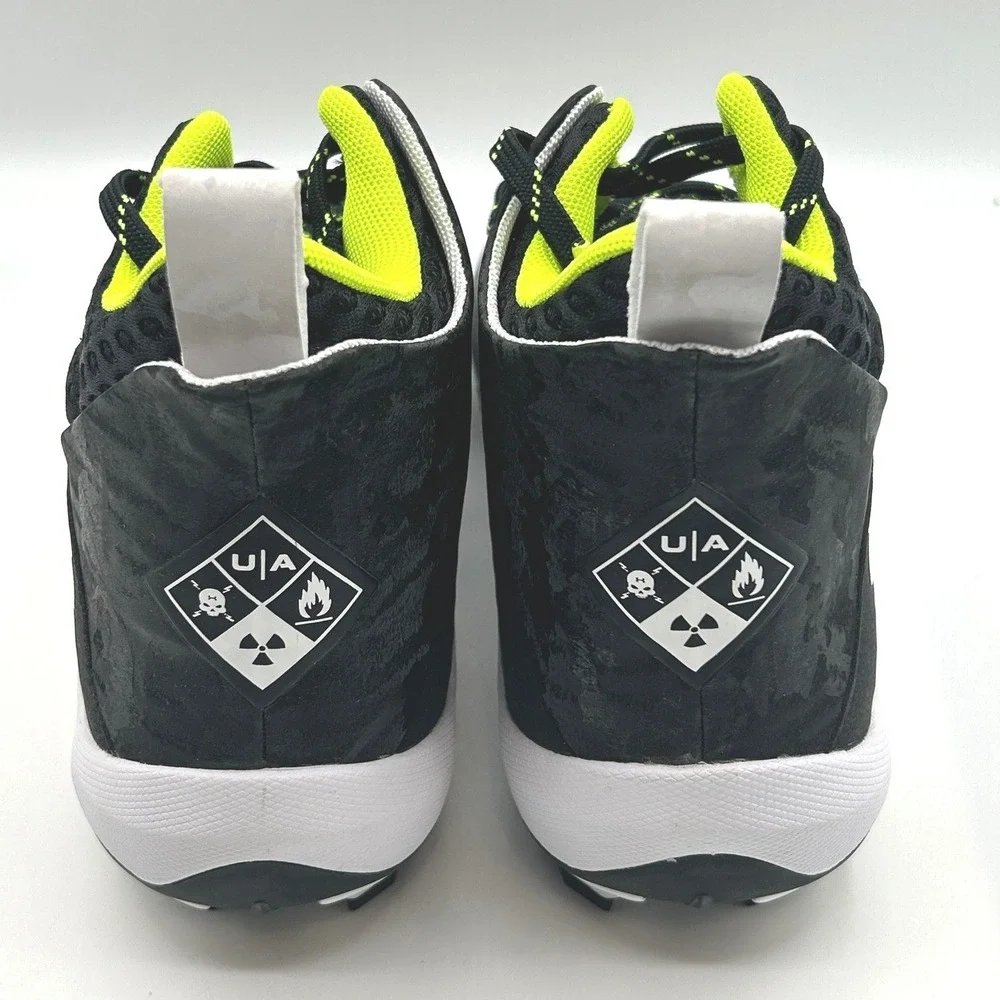 Under Armour  Hammer 2 MC Football Cleats Men's 11,EU:45,Black/Neon,3027306-001